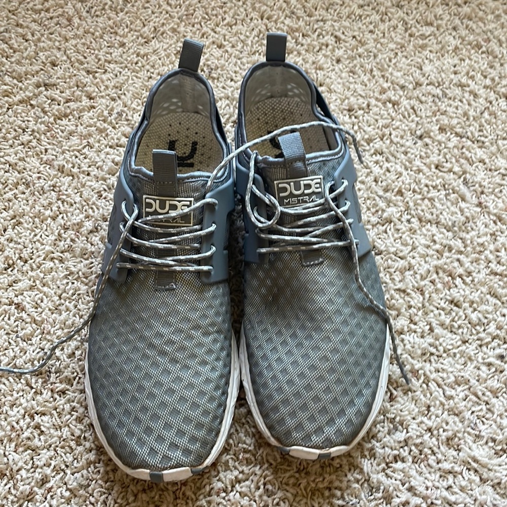 Hey Dude Men’s tennis shoes